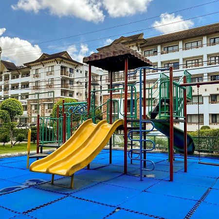Modern 2Br Condo Near Sm With Free Parking Pool Wifi And Netflix Davao Экстерьер фото