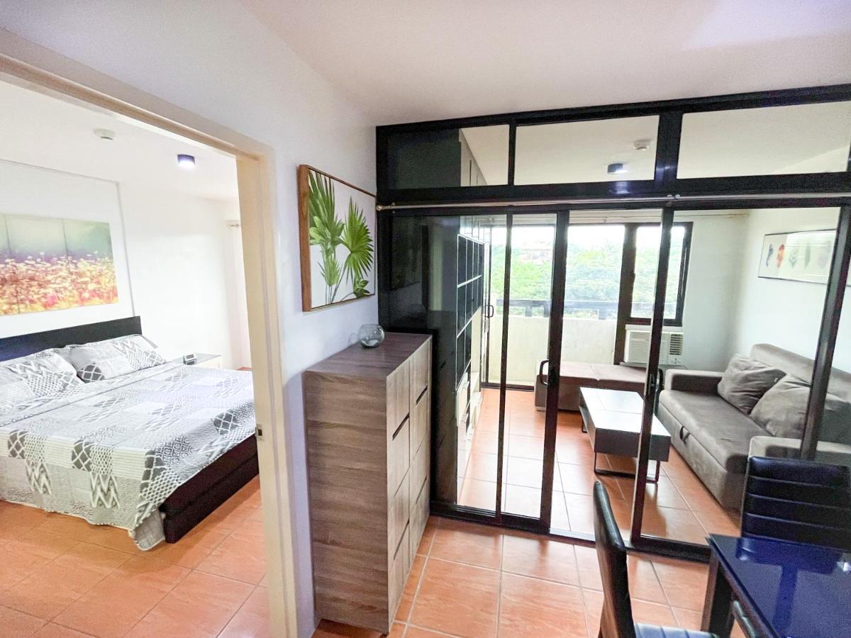 Modern 2Br Condo Near Sm With Free Parking Pool Wifi And Netflix Davao Экстерьер фото