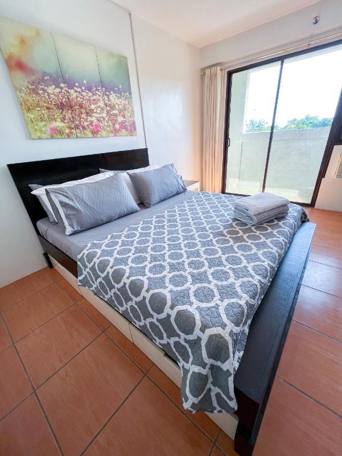 Modern 2Br Condo Near Sm With Free Parking Pool Wifi And Netflix Davao Экстерьер фото